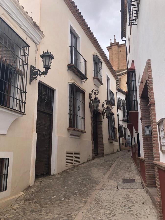 Stylish 3 Bed House 2 Bathrooms, With Patio, Roof Terrace And Communal Pool 5 Minutes Away From The Beautiful Spanish White Village Of Casares Pueblo And Only 20 Mins From The Sea 外观 照片