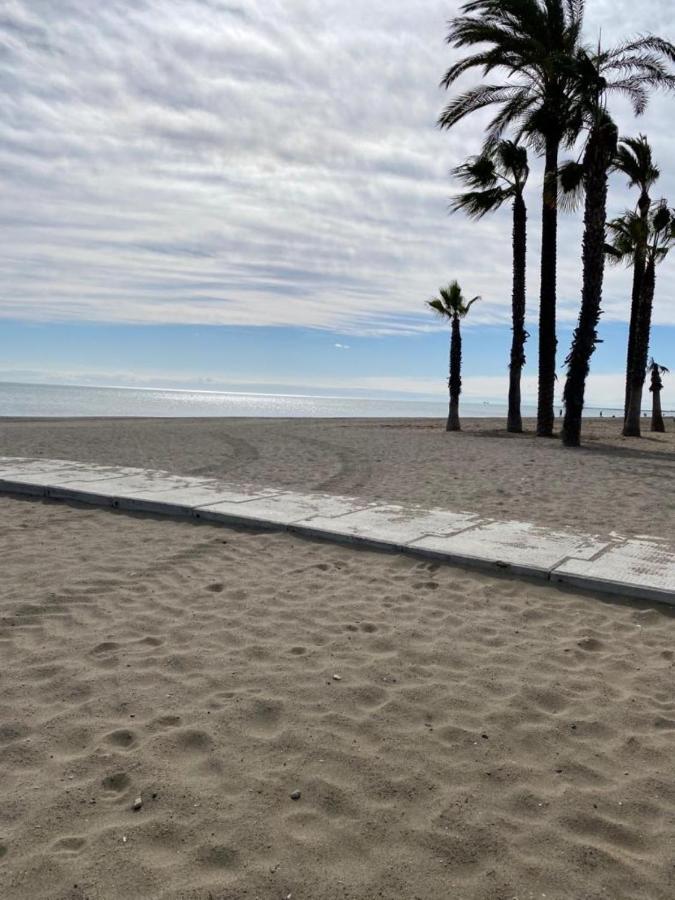 Stylish 3 Bed House 2 Bathrooms, With Patio, Roof Terrace And Communal Pool 5 Minutes Away From The Beautiful Spanish White Village Of Casares Pueblo And Only 20 Mins From The Sea 外观 照片