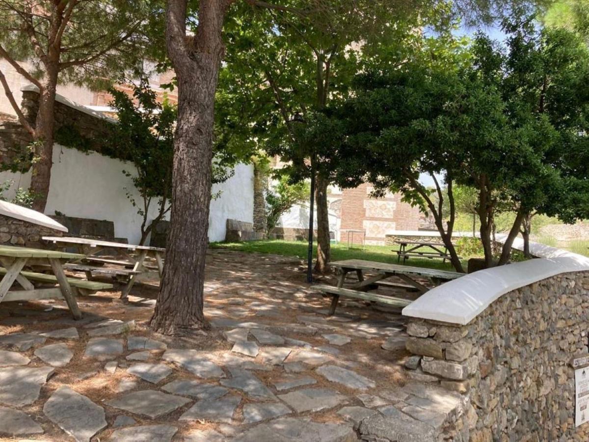 Stylish 3 Bed House 2 Bathrooms, With Patio, Roof Terrace And Communal Pool 5 Minutes Away From The Beautiful Spanish White Village Of Casares Pueblo And Only 20 Mins From The Sea 外观 照片